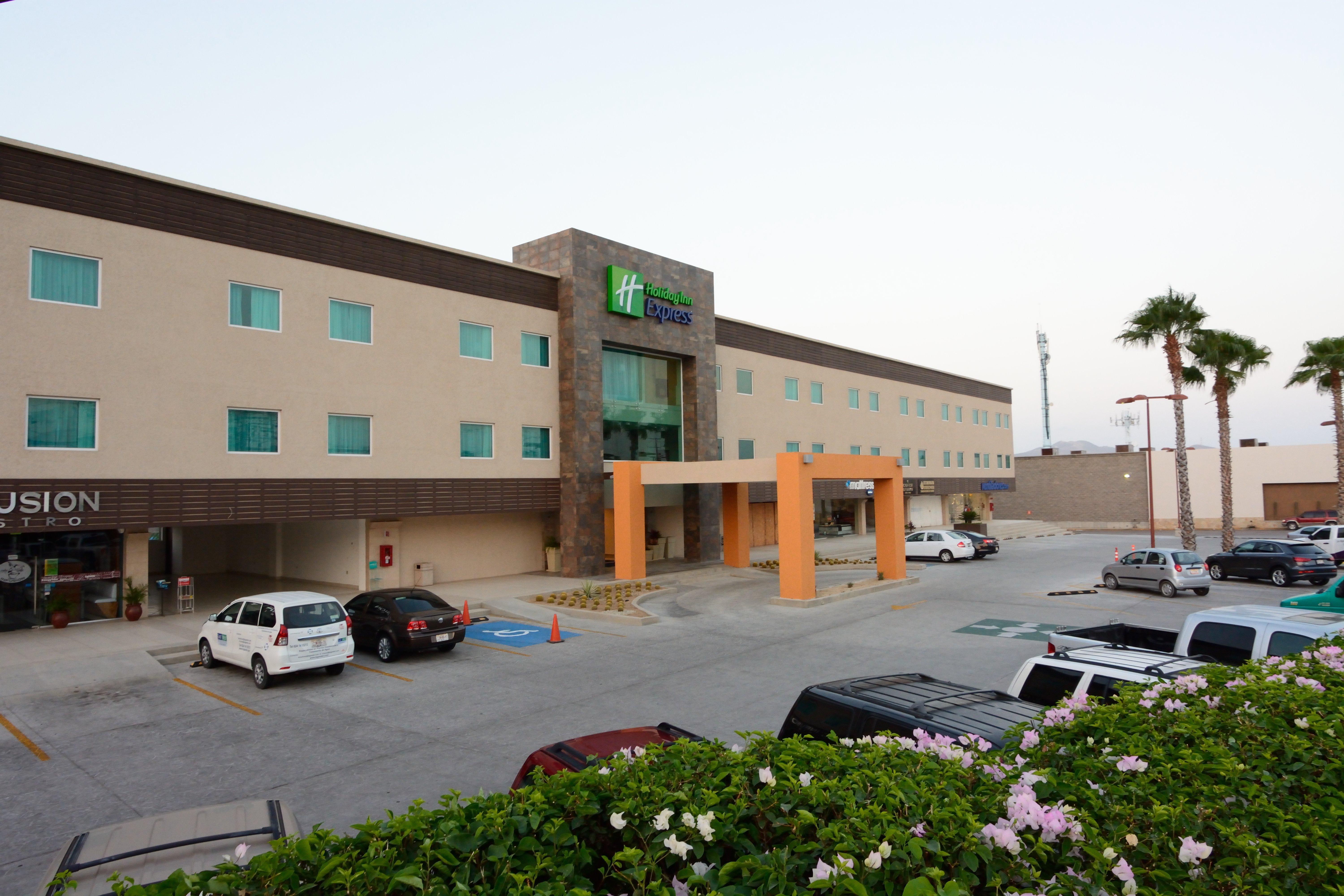Holiday Inn Express Cabo San Lucas By Ihg Exterior photo